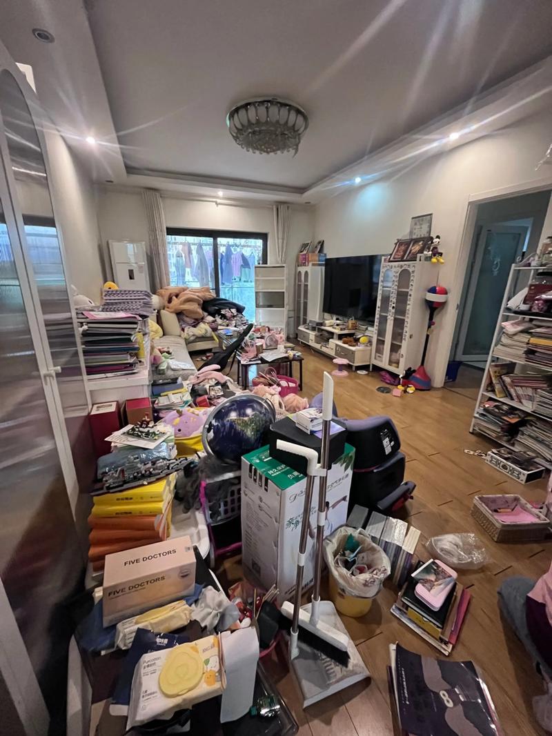 沣东新城百货批发新动态：线上线下融合发展的趋势